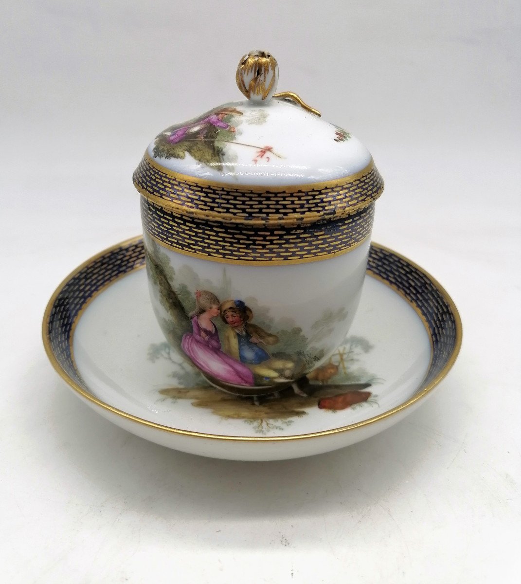 Porcelain Covered Cup - Meissen XVIIIth-photo-2