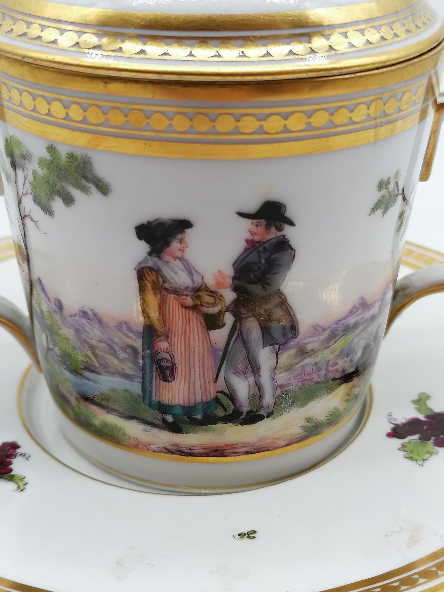 Tasse Couverte En Porcelaine Italienne Capodimonte XIXème-photo-2