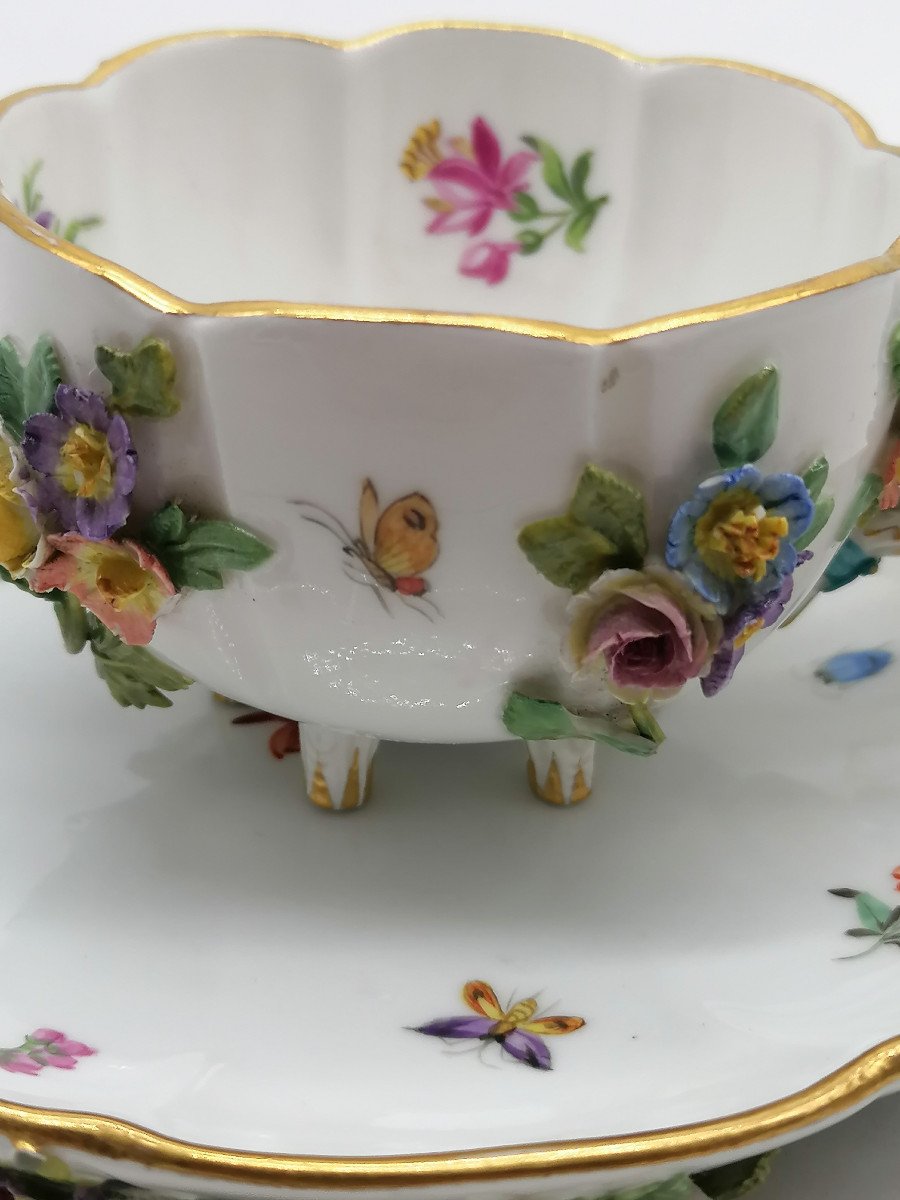 19th Century Meissen Porcelain Cup-photo-1