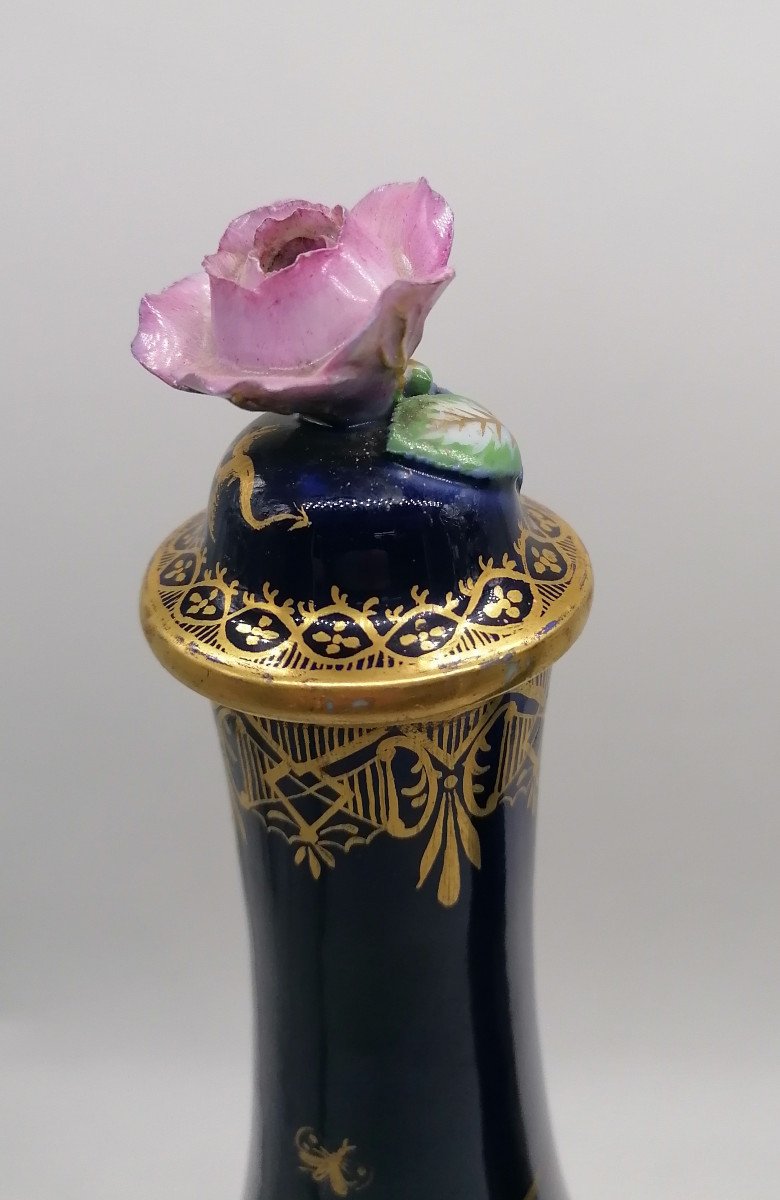 Pair Of 19th Century Meissen Porcelain Bottle Vases-photo-3