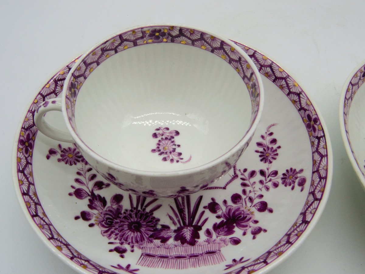 Paire De Tasses En Porcelaine De Meissen XVIIIème-photo-2