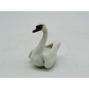 Rare Cygne Miniature En Porcelaine De Meissen - XVIIIeme