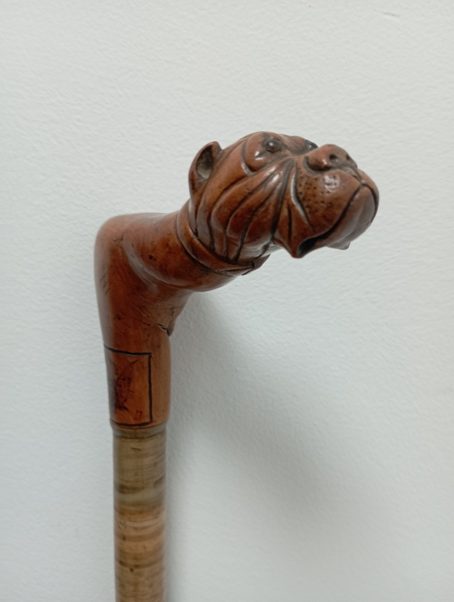 Canne de marche art populaire tête de bouledogue
