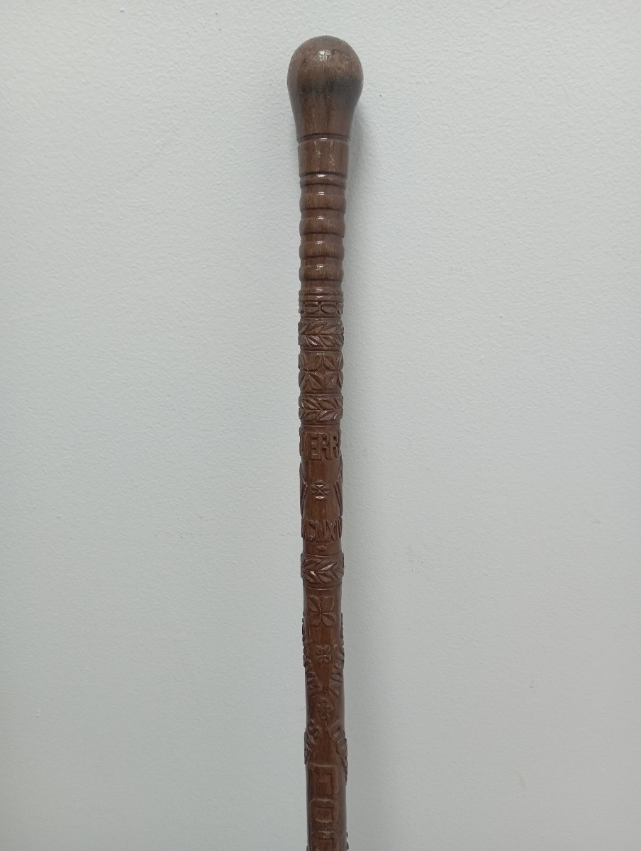 Hairy Cane Trench Crafts