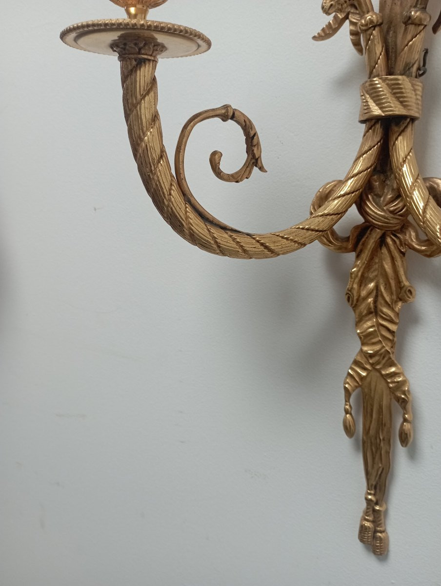  importante Paire d'appliques en bronze doré de style Louis XVI-photo-3