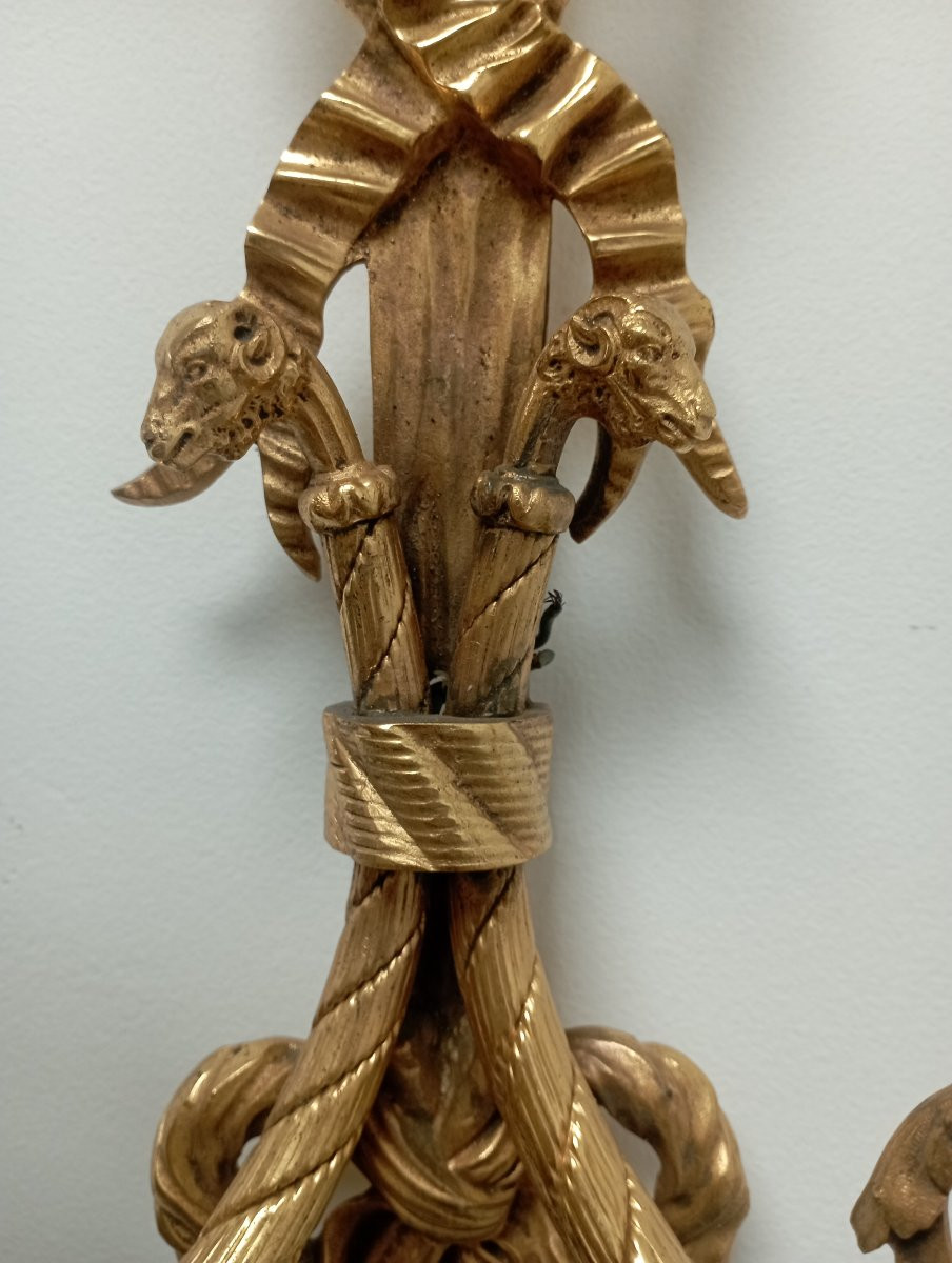  importante Paire d'appliques en bronze doré de style Louis XVI-photo-4