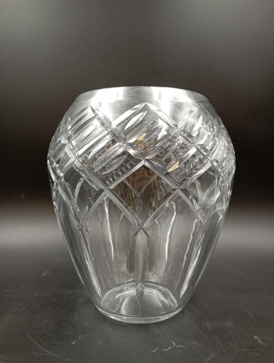 Vase boule en cristal de Baccarat