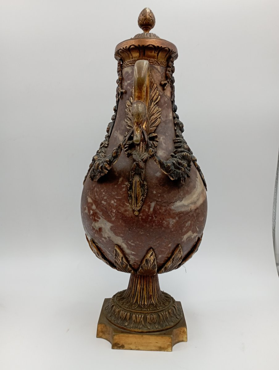 Paire de cassolettes en marbre et bronze doré-photo-2