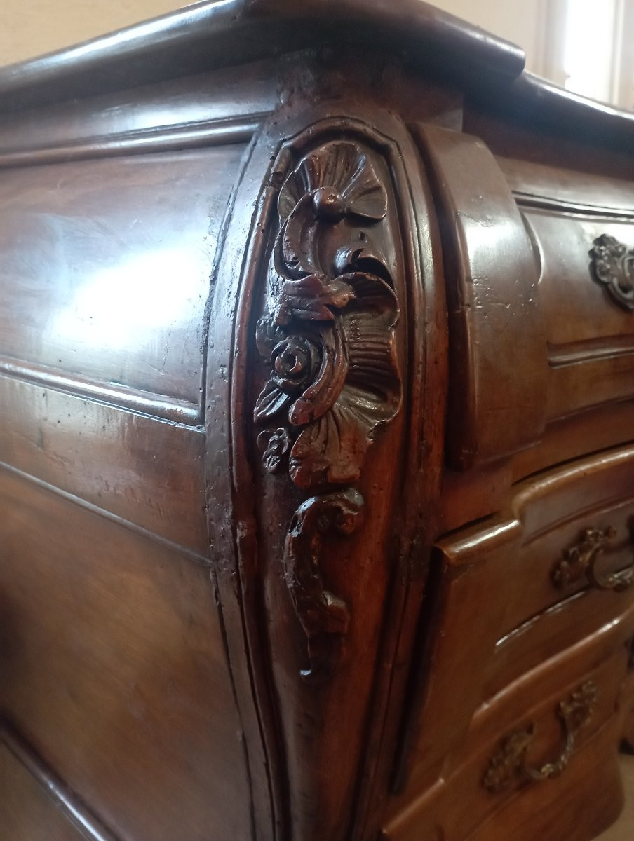Curved Chest Of Drawers In Solid Walnut, "tomb" Type, 18th Century-photo-4