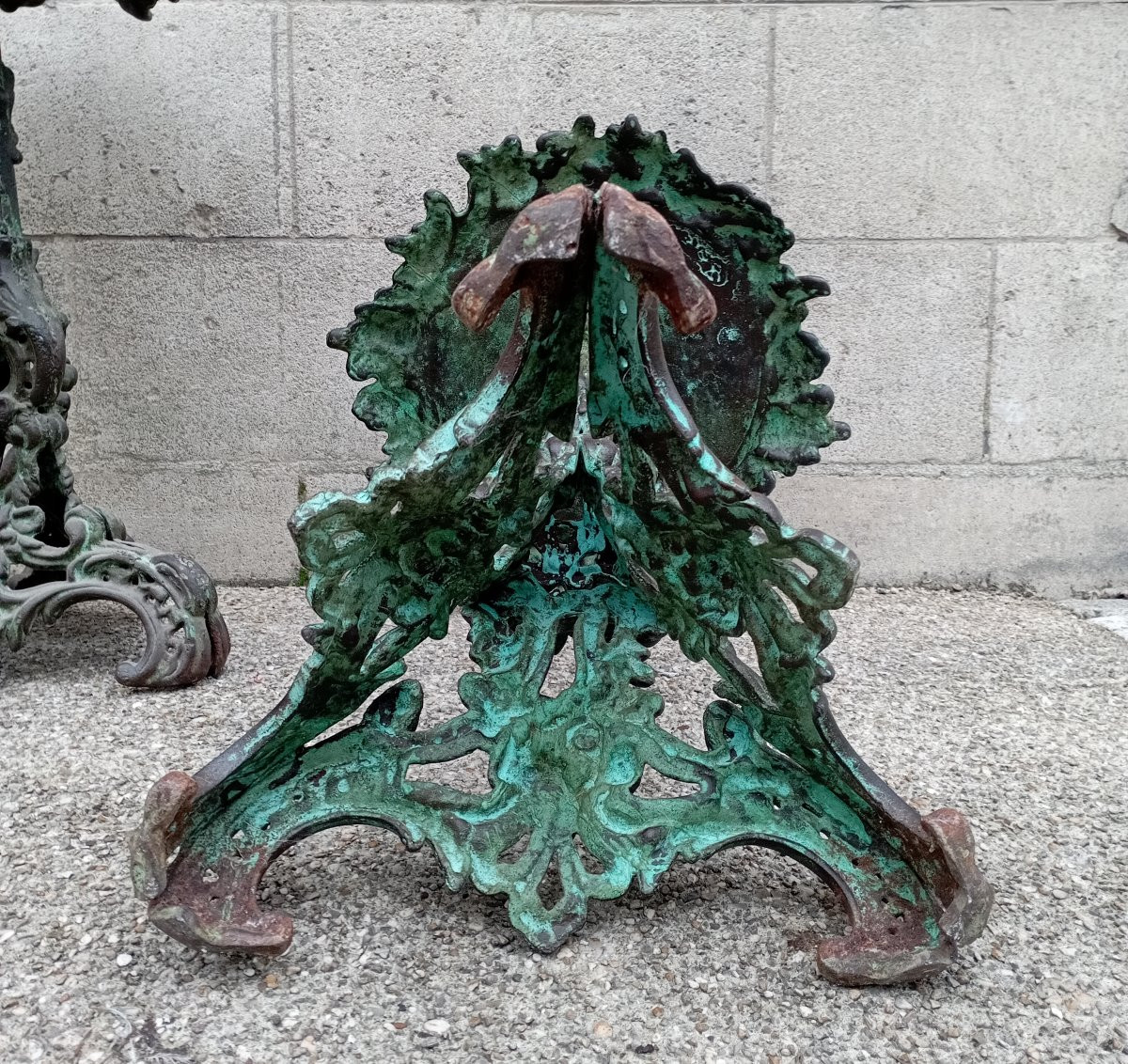 Paire de sellettes en fonte fin XIX ème siècle -photo-1