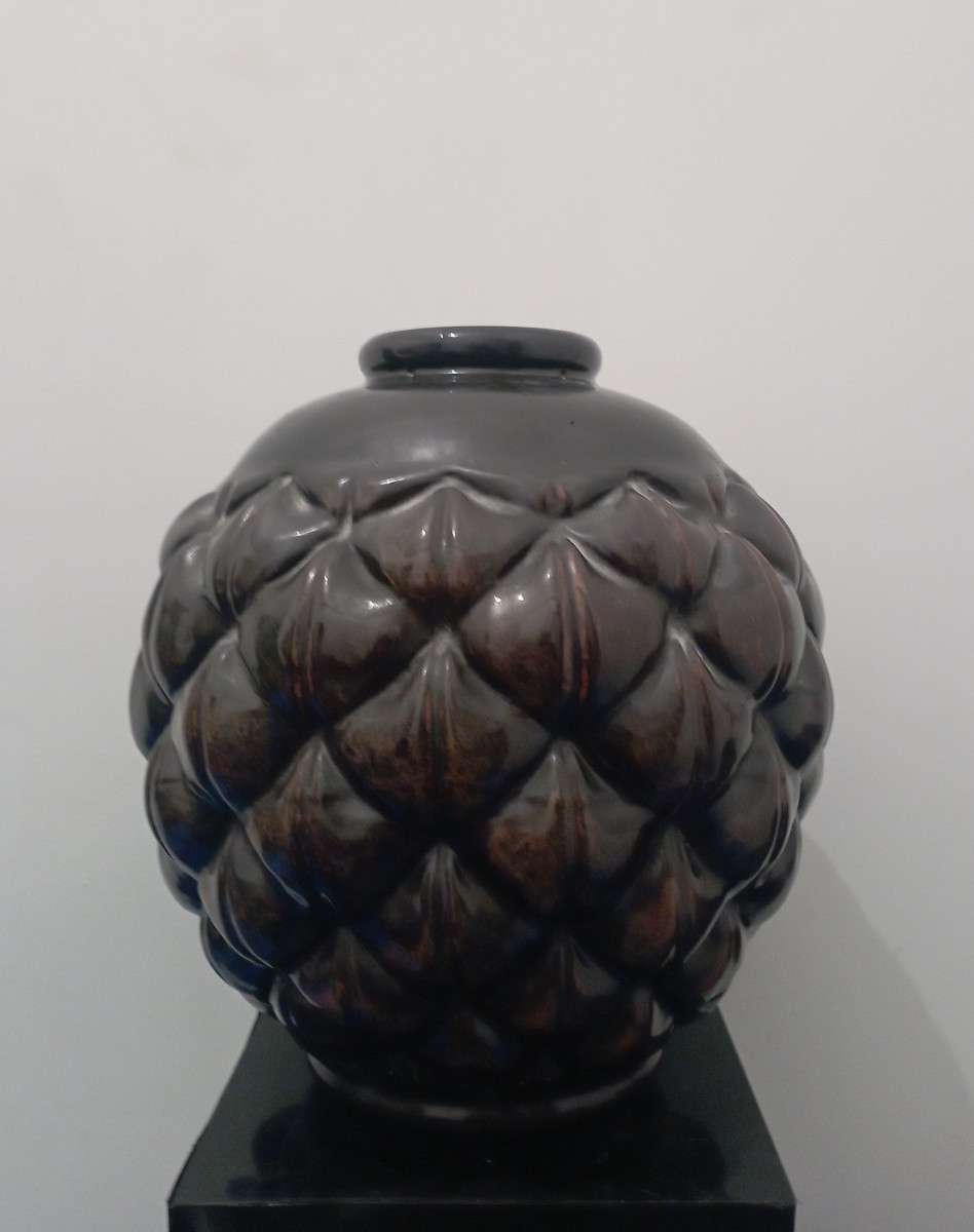 Vase ''Pin d'Afrique''  de J. Mougin école de Nancy