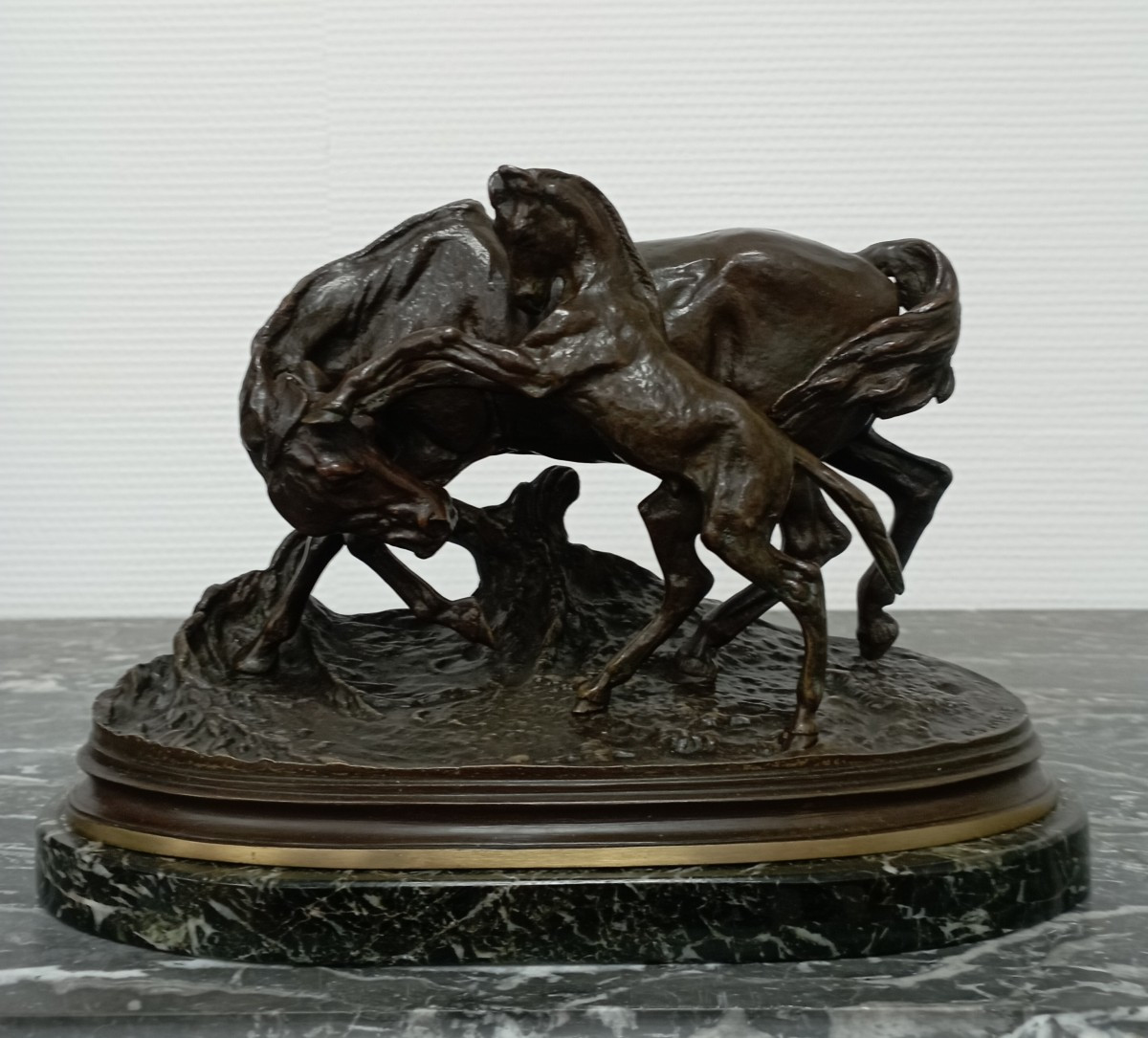 '' Arabian Mare And Her Foal'' Bronze Sculpture By Pierre Jules Mène