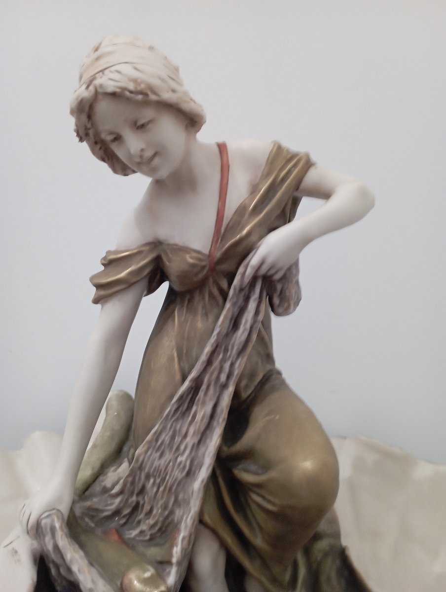 '' La femme aux coquillages '' figurine vide poche Royal Dux début XX ème siècle-photo-3