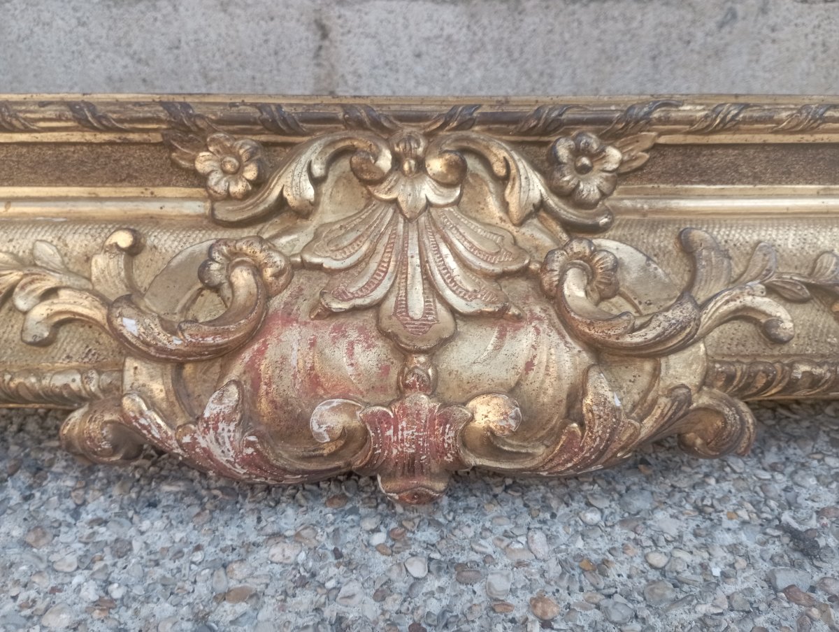 Grand cadre en bois sculpté et doré du XVIII ème siècle-photo-4