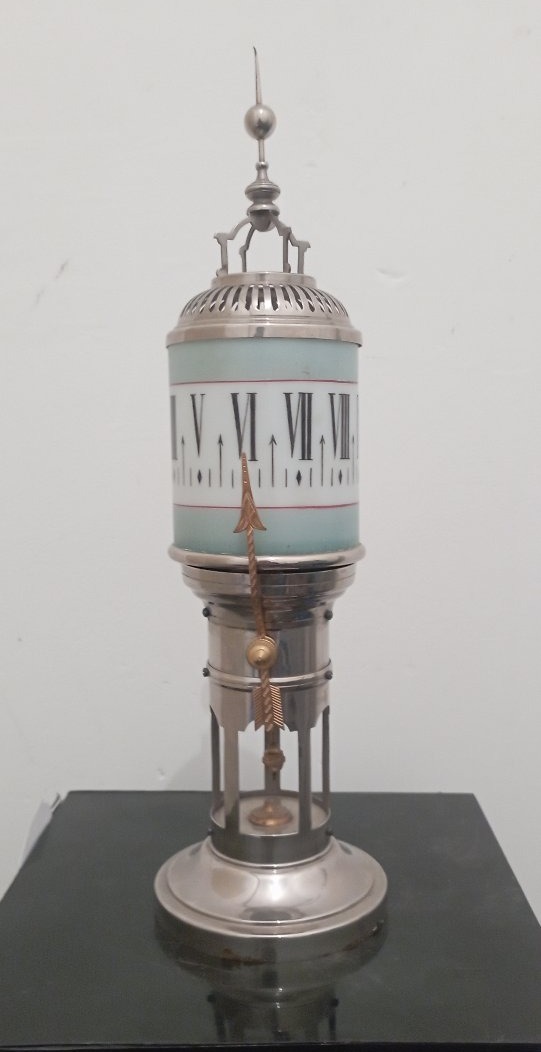 Lampe horloge de chambre du XIX ème siècle