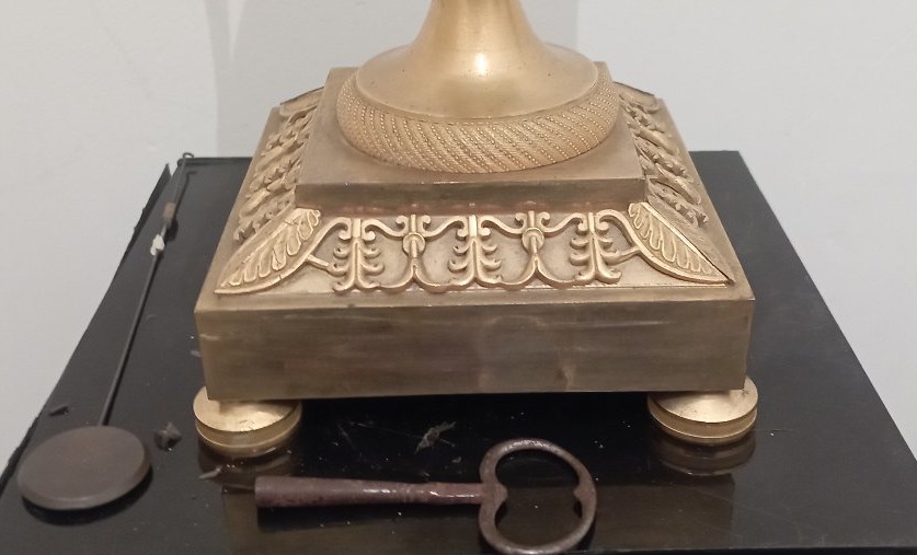 Empire-style Amphora Clock Signed By Lépine-photo-4