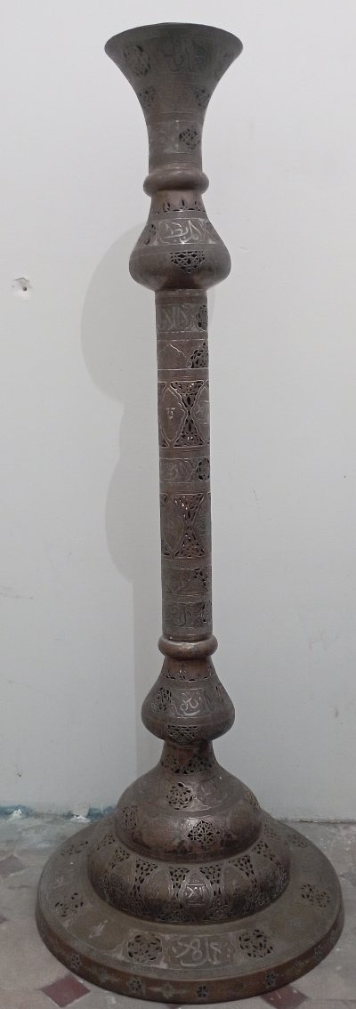 Pied de lampadaire Syrien en laiton et étain