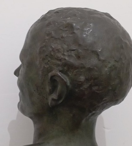 "Buste de jeune homme" sculpture en bronze à la cire perdue par Pina-photo-5