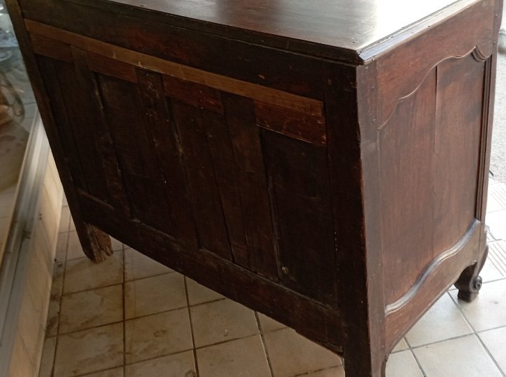 Curved Chest Of Drawers Made Of Solid Walnut, 18th Century-photo-2