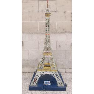 Grande Tour Eiffel en Meccano