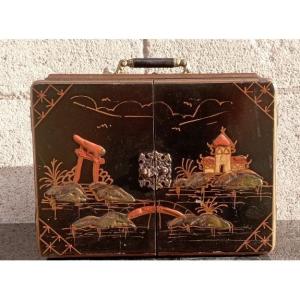 1930s Japanese-style Emerson Radio