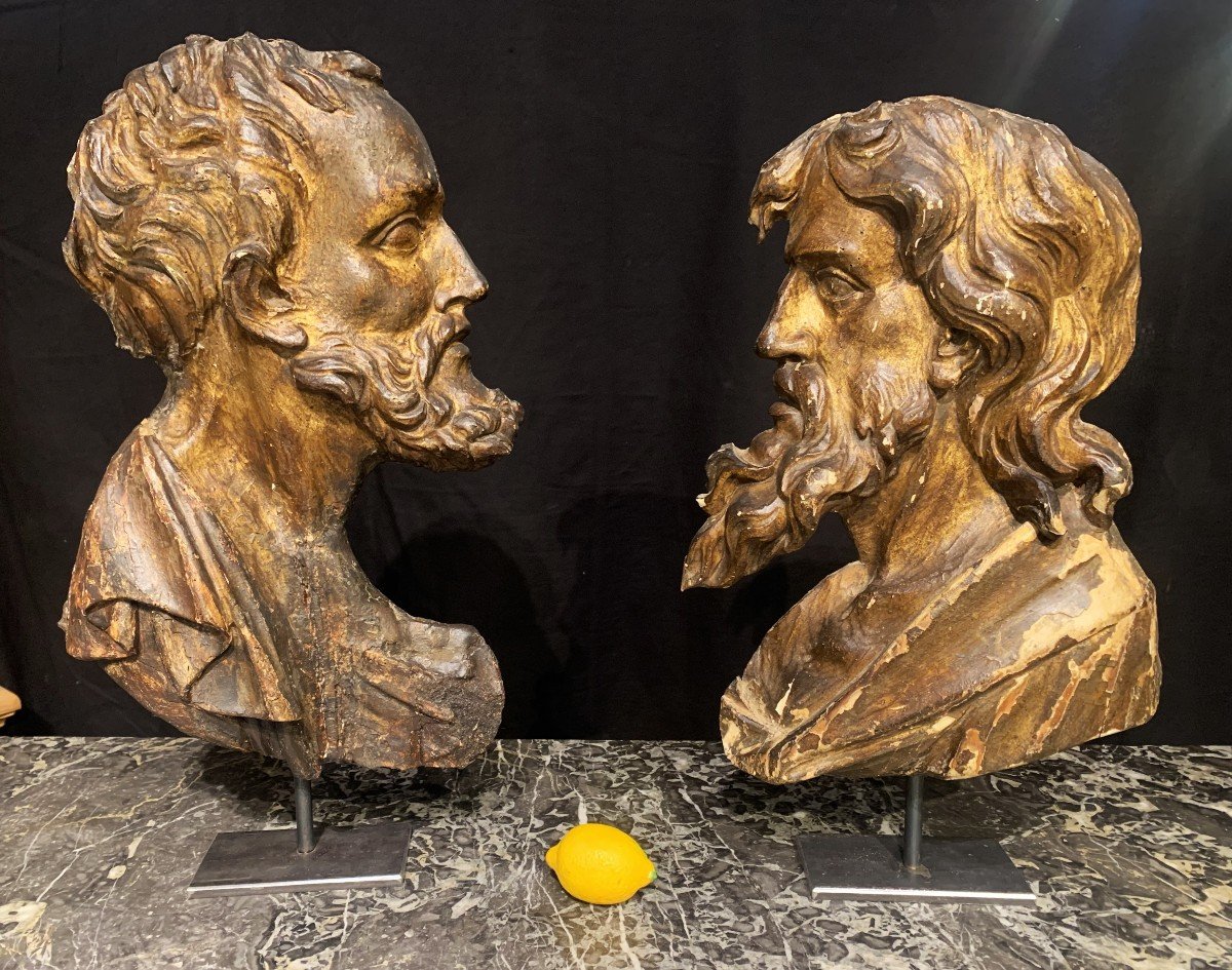 Deux Profiles d'Homme Formant Pendant En Bois Sculpté, Doré Et Patiné. Italie XVII ème Siècle.