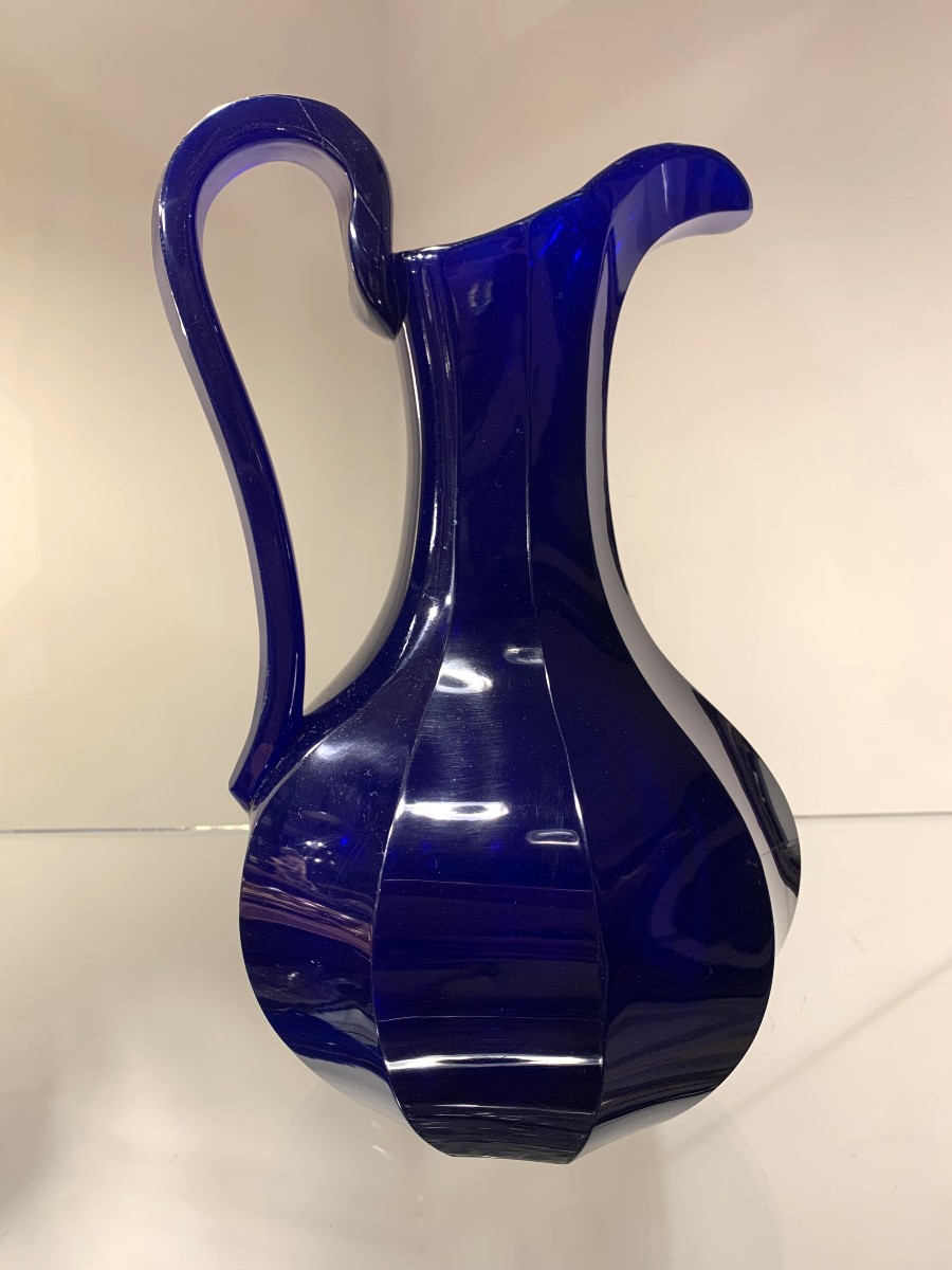Pichet à pans en verre taillé bleu. Epoque XIXème siècle.-photo-3
