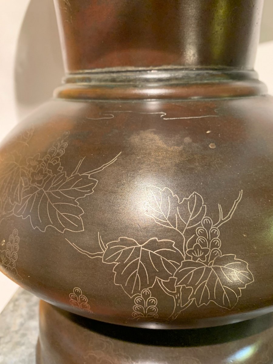 Large Bronze Vase From Japan. Nineteenth-photo-3