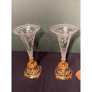 Paire De Vases Cornets Cristal Gravé Et Pied Cloisonné. époque Napoléon III.  Alfred Giroux
