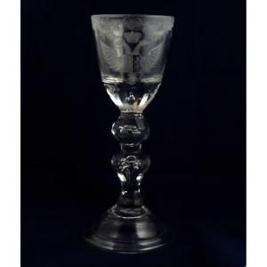 Exceptionnel Grand Verre Gravé Aux Armes Du Roi De Pologne. Epoque XVIIIème Siècle