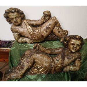 Deux Putti En Bois Polychrome Et Doré, époque Fin XVIIe