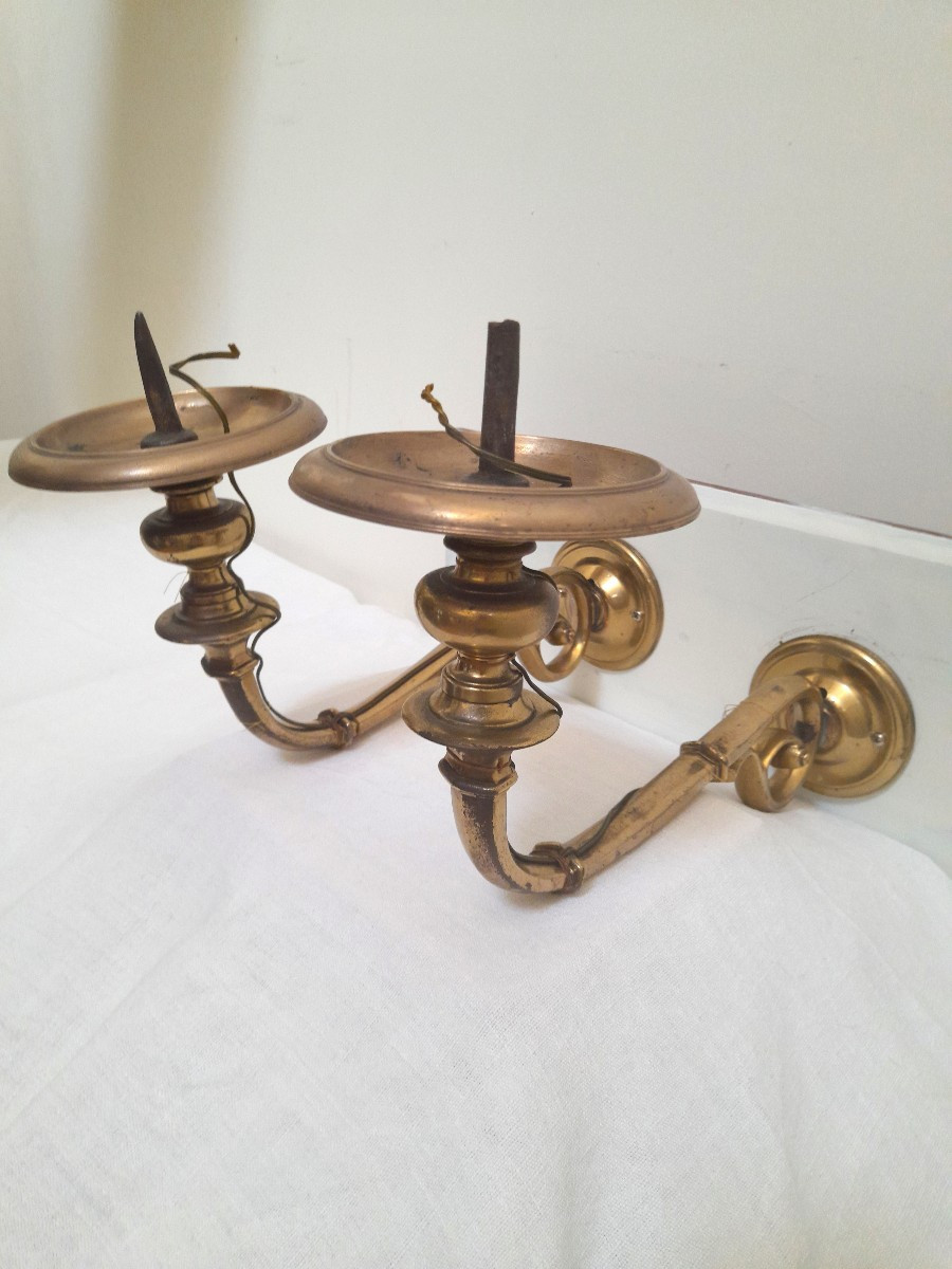 Paire  de bras de lumière en bronze doré