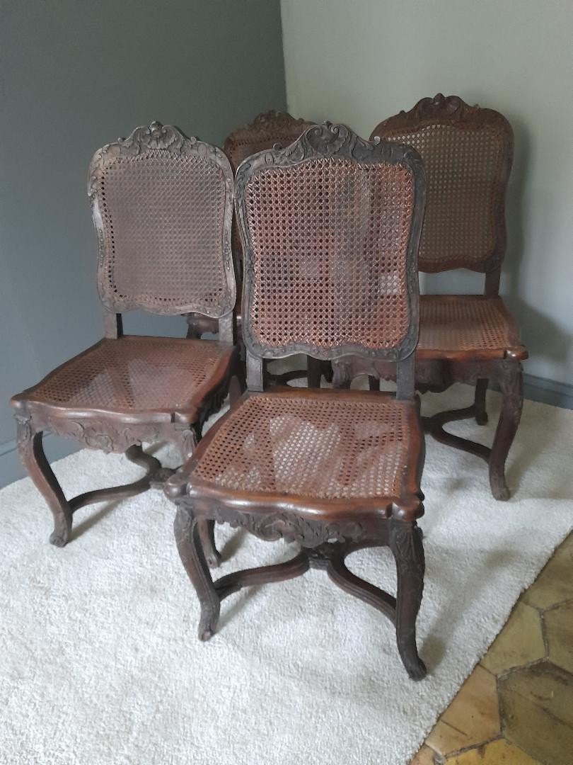 Quatre  chaises d'époque Louis XV