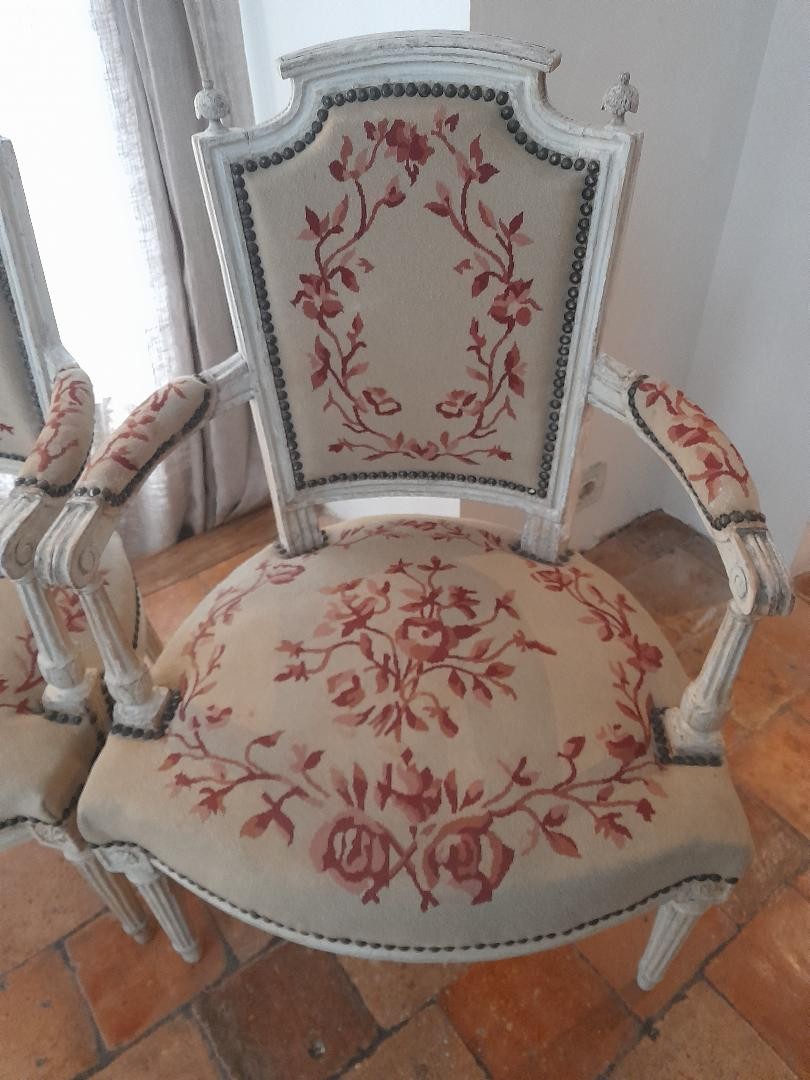 Paire de fauteuils cabriolets d' époque Louis XVI-photo-1