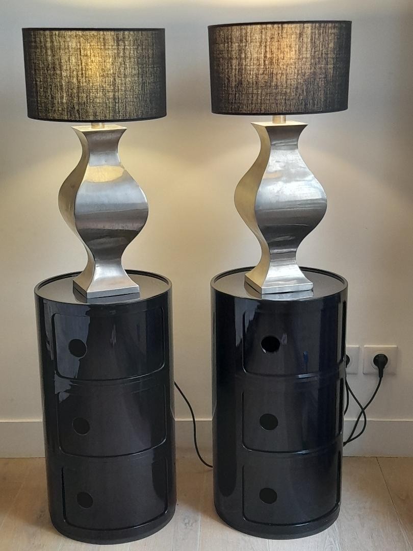 Paire de lampes en acier brossé années 70