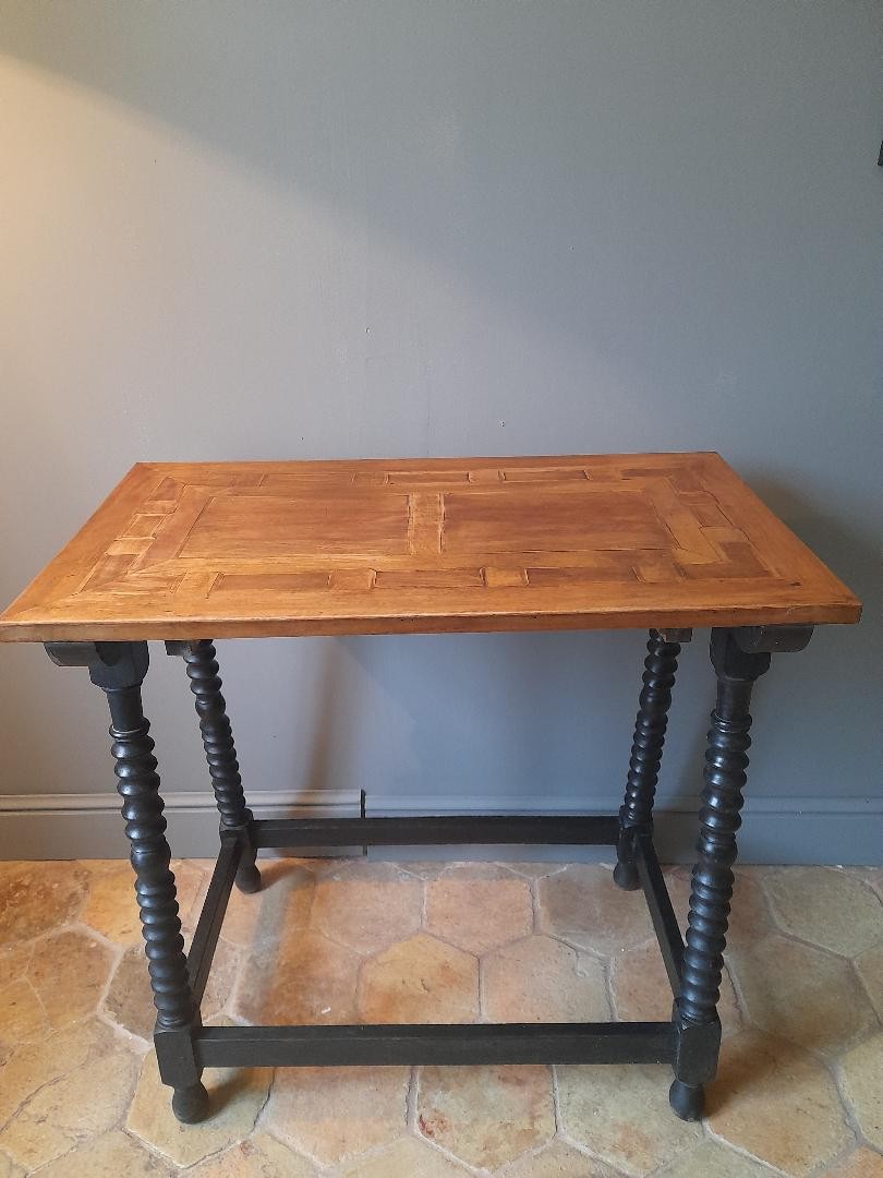 Table espagnole ou piètement de cabinet-photo-2