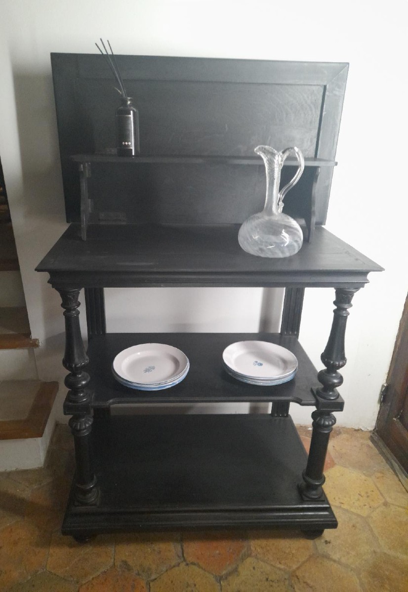 Desserte en bois noirci