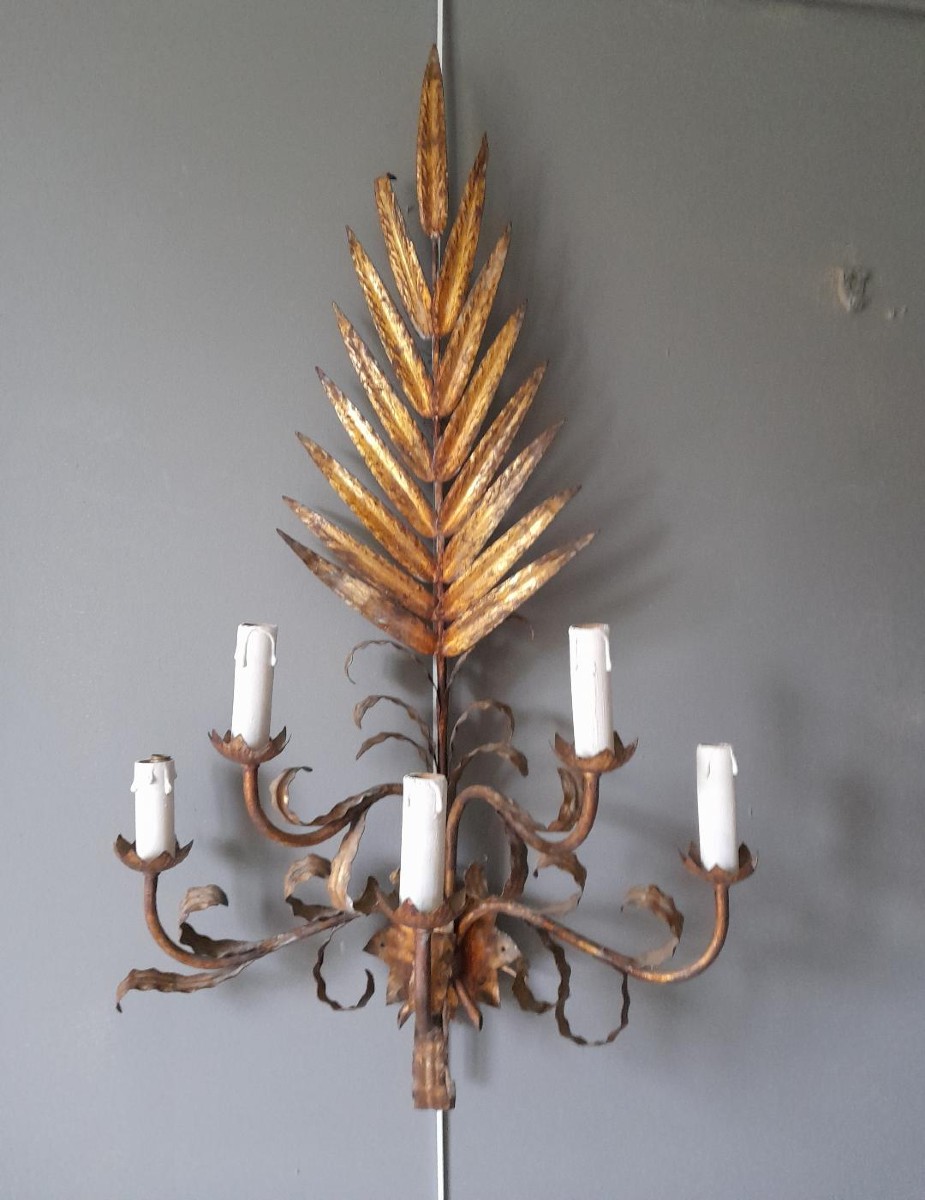 Gold Wrought Iron Leaf Wall Sconce