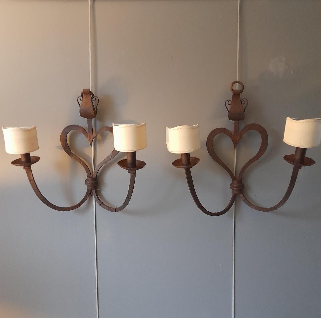 Paire d'appliques en fer forgé 