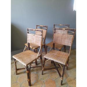 Quatre chaises en rotin