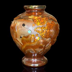 Vase Gallé à cabochons au décor de nénuphars circa 1905
