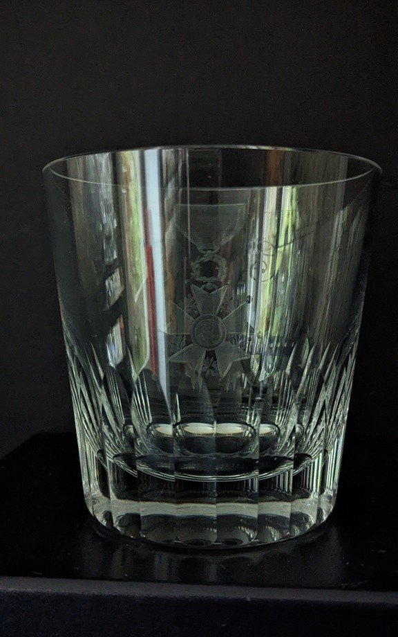 Gobelet En Cristal De Baccarat Gravure Légion d'Honneur.-photo-2