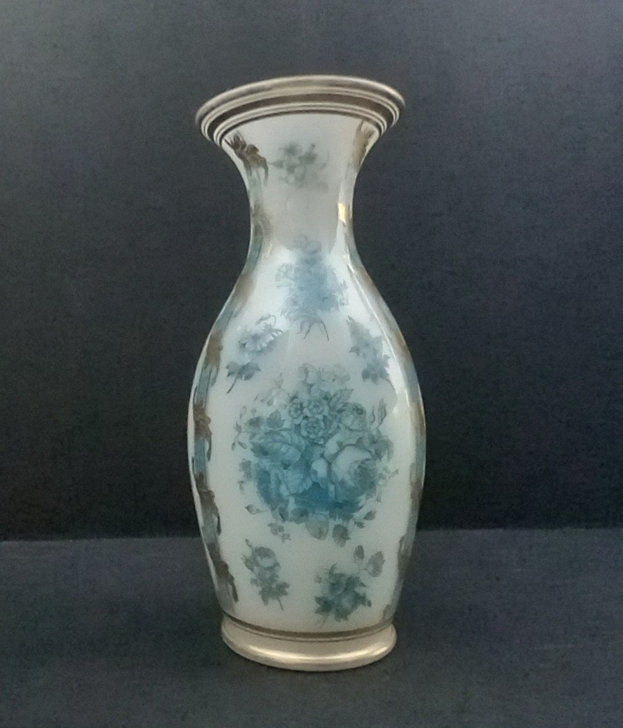 Vase En Opaline De Baccarat - XIXème