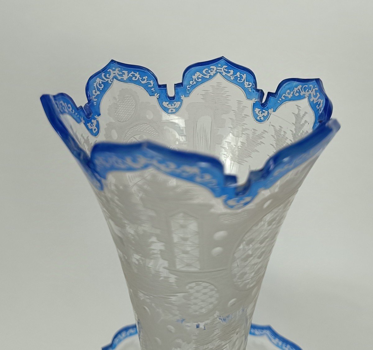 Bohemian Glass Centerpiece _ 19th Century-photo-4