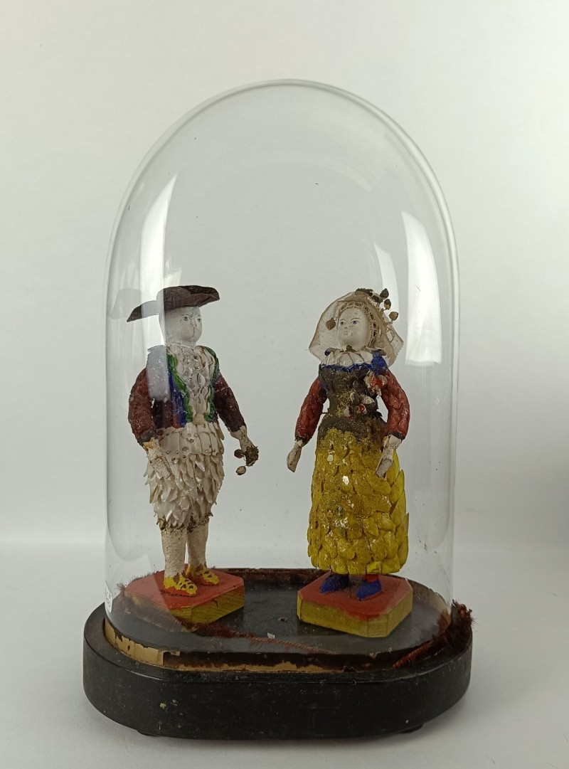 Pair Of Salt Workers In Shells – Bourg De Batz, Circa 1880-photo-2