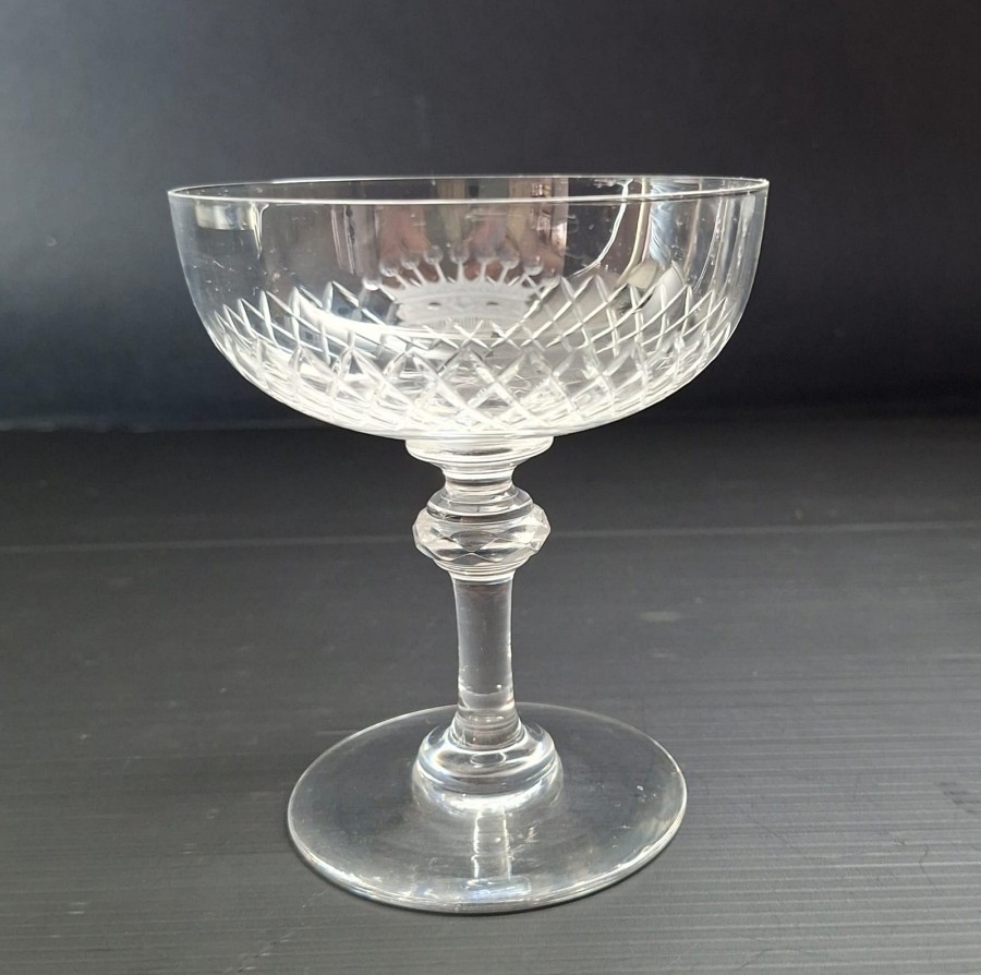 Série de onze  coupes en cristal _ Couronne de Comte _ XIXème-photo-2