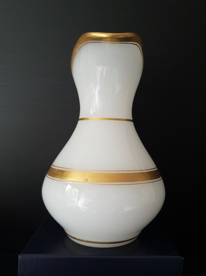 White And Gold Opaline Toilet Bowl And Pitcher-photo-4