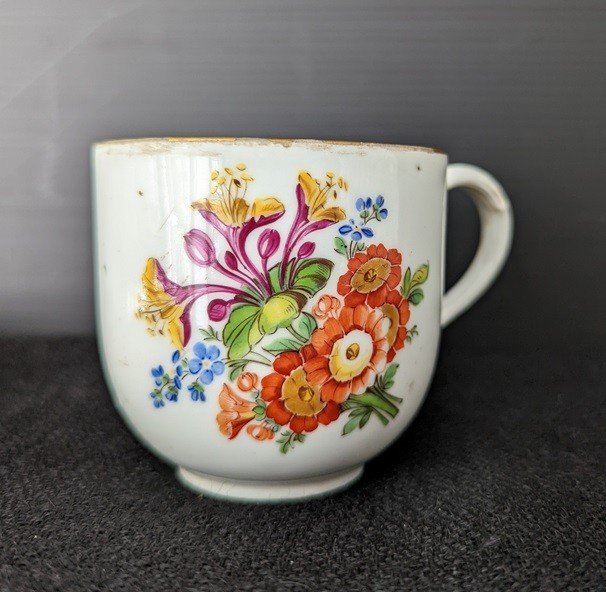 Eighteenth Meissen Cup And Saucer.-photo-2