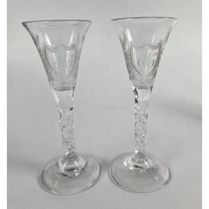 Verre à liqueur en cristal taillé et gravé _ 19eme