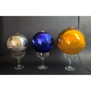 Boules De Pardon En Verre Eglomisé_XIXeme